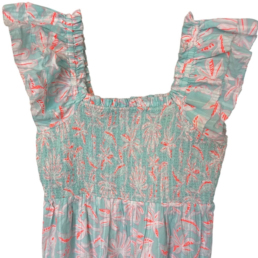 Vineyard Vines tropical-printed ruffled‎ top with a smocked bodice Size L